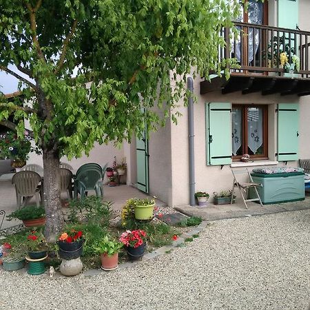 Chambre Chez L'Habitant Ambares-et-Lagrave Exterior photo